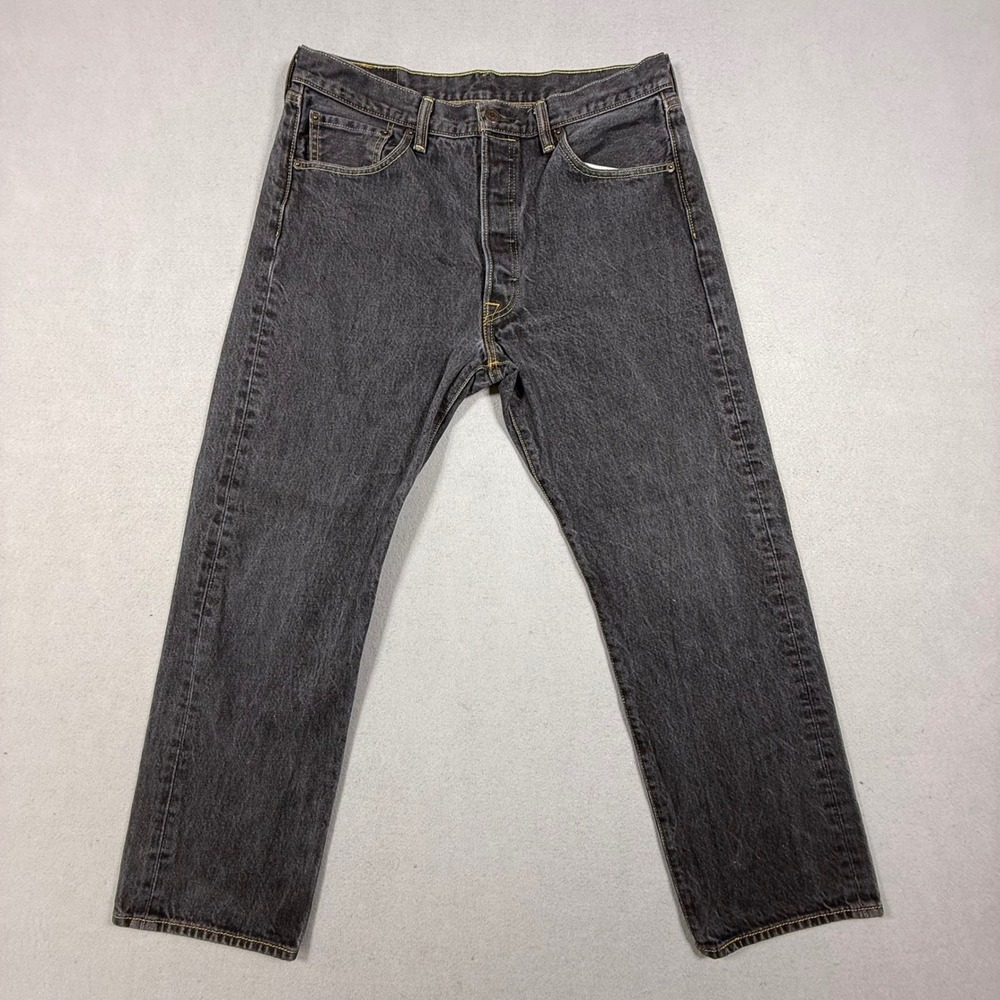 Levis 501 Original Fit Charcoal Gray Straight Leg Denim Jeans Mens 35x30 - Picture 2 of 11